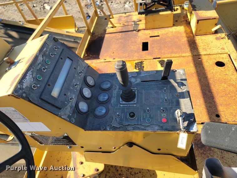 image for item KU9050 2000 Rosco SPRHH  chip spreader