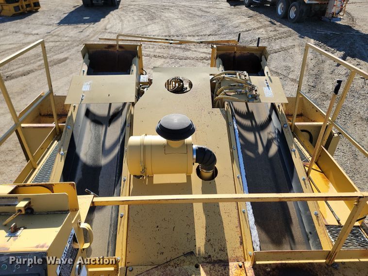 image for item KU9050 2000 Rosco SPRHH  chip spreader