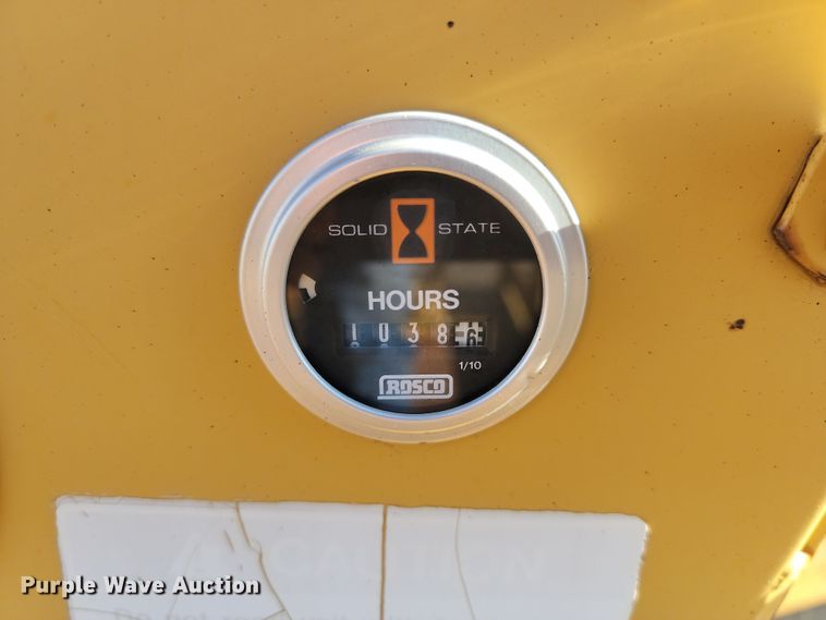 image for item KU9050 2000 Rosco SPRHH  chip spreader