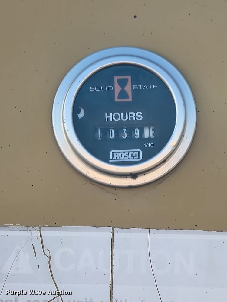 image for item KU9050 2000 Rosco SPRHH  chip spreader