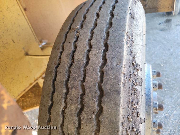 image for item KU9050 2000 Rosco SPRHH  chip spreader