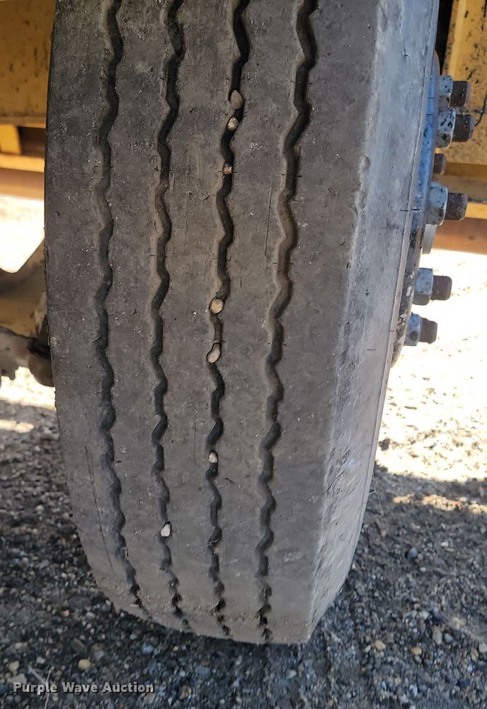 image for item KU9050 2000 Rosco SPRHH  chip spreader