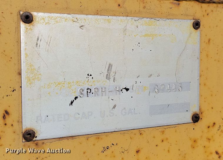 image for item KU9050 2000 Rosco SPRHH  chip spreader