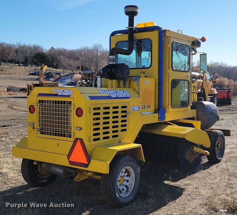 image for item KU9051 Superior Broom DT80CT  broom