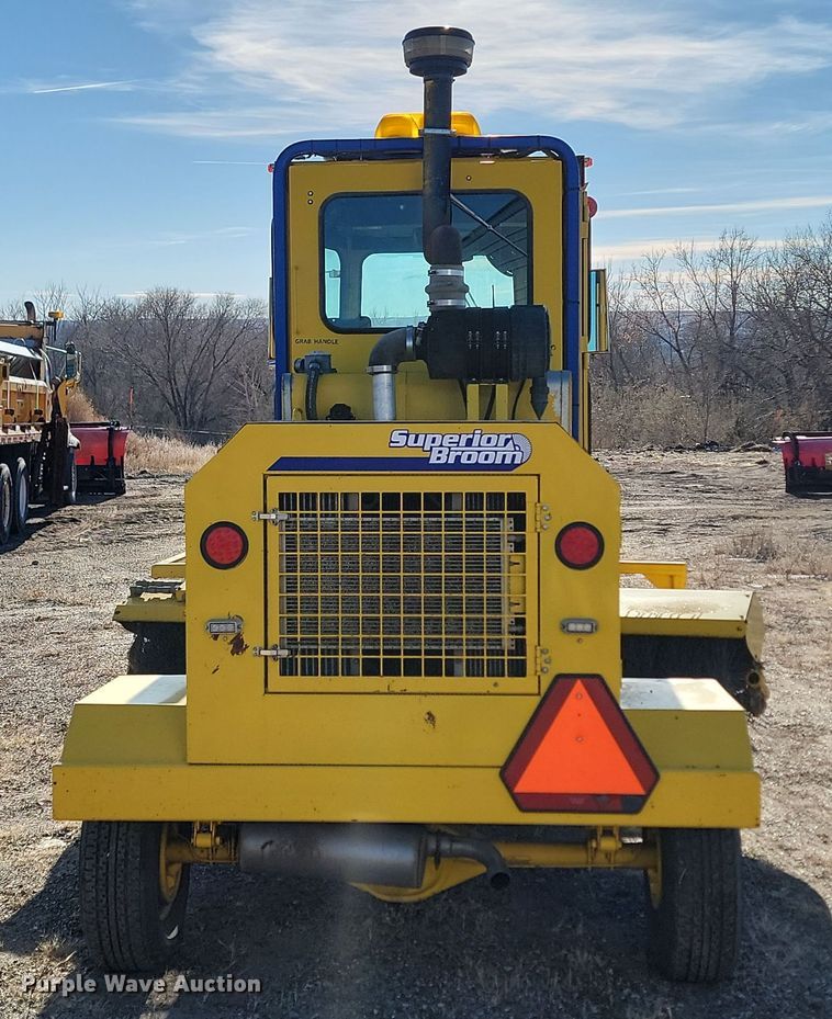 image for item KU9051 Superior Broom DT80CT  broom