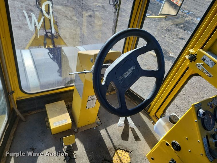 image for item KU9051 Superior Broom DT80CT  broom