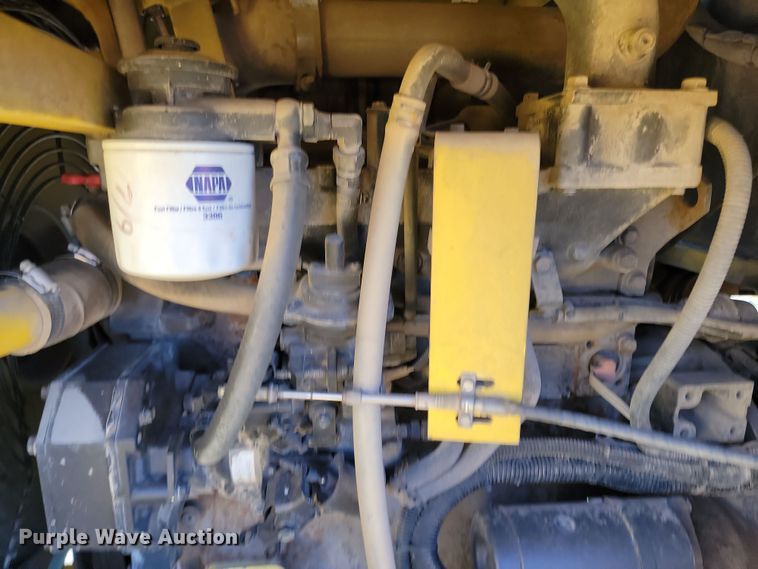 image for item KU9051 Superior Broom DT80CT  broom