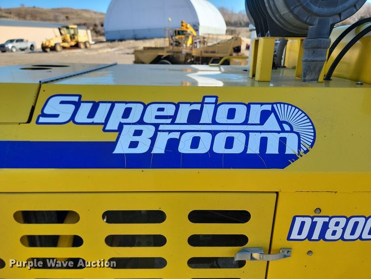 image for item KU9051 Superior Broom DT80CT  broom