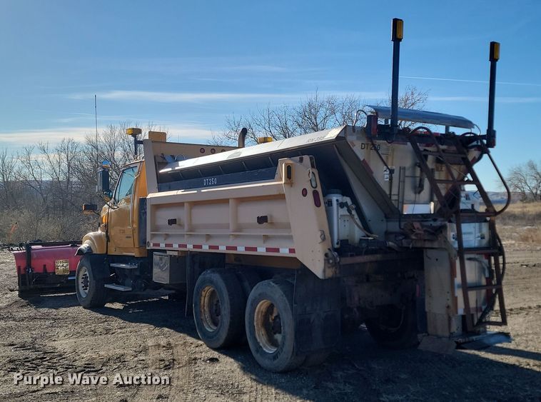 image for item KU9053 2009 Sterling LT9500  dump truck