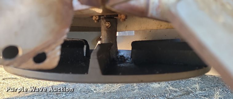 image for item KU9053 2009 Sterling LT9500  dump truck