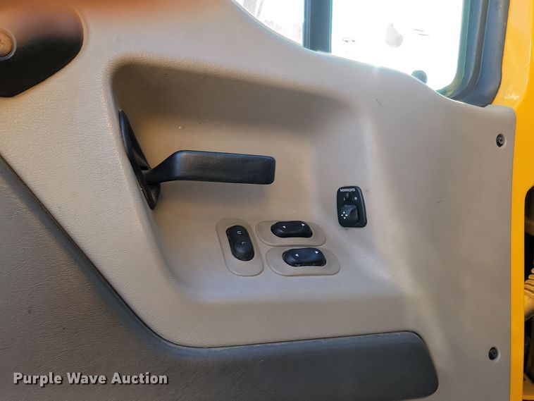 image for item KU9053 2009 Sterling LT9500  dump truck