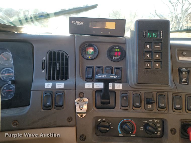 image for item KU9053 2009 Sterling LT9500  dump truck