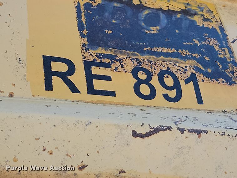 image for item KU9056 1994 Caterpillar 140G  motor grader