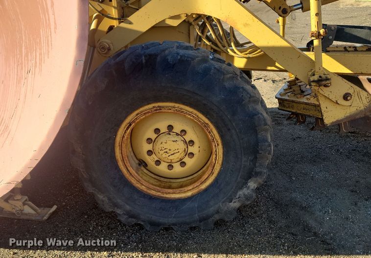 image for item KU9056 1994 Caterpillar 140G  motor grader