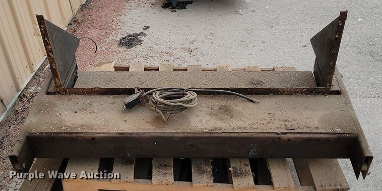 image for item KU9067 Endgate lift