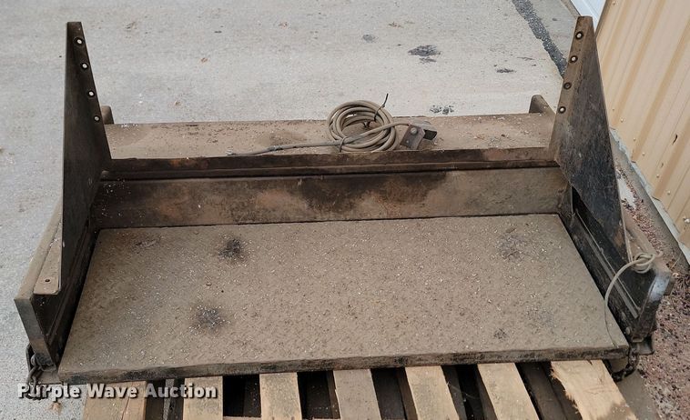 image for item KU9067 Endgate lift