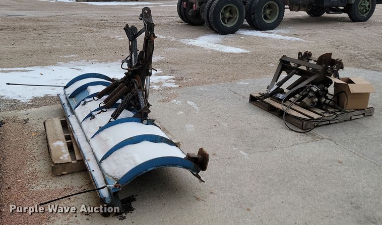 image for item KU9068 Snow plow