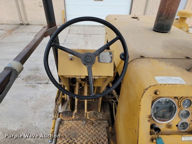 image for item KU9069 Galion P3500A  pneumatic roller