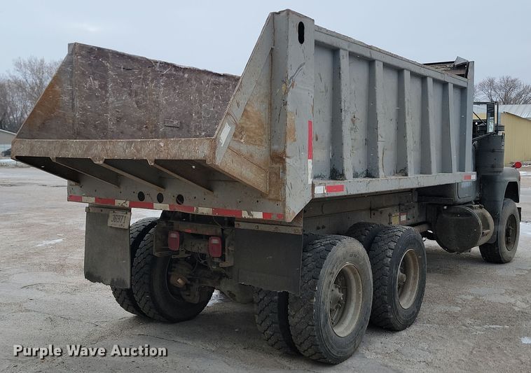 image for item KU9070 1981 Mack RD688S  dump truck