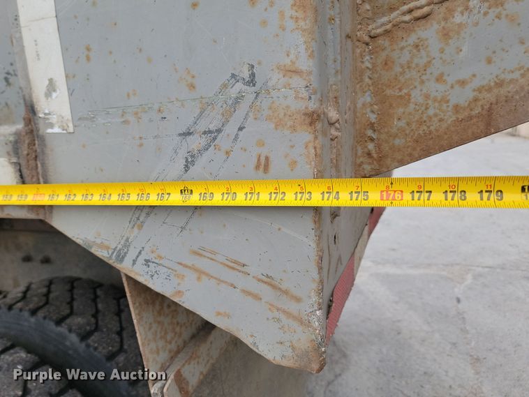 image for item KU9070 1981 Mack RD688S  dump truck