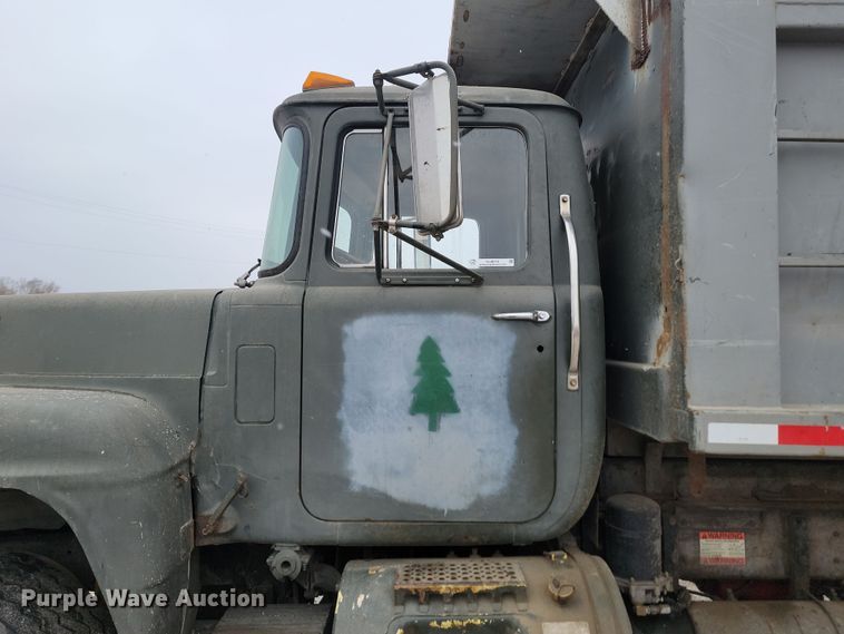 image for item KU9070 1981 Mack RD688S  dump truck