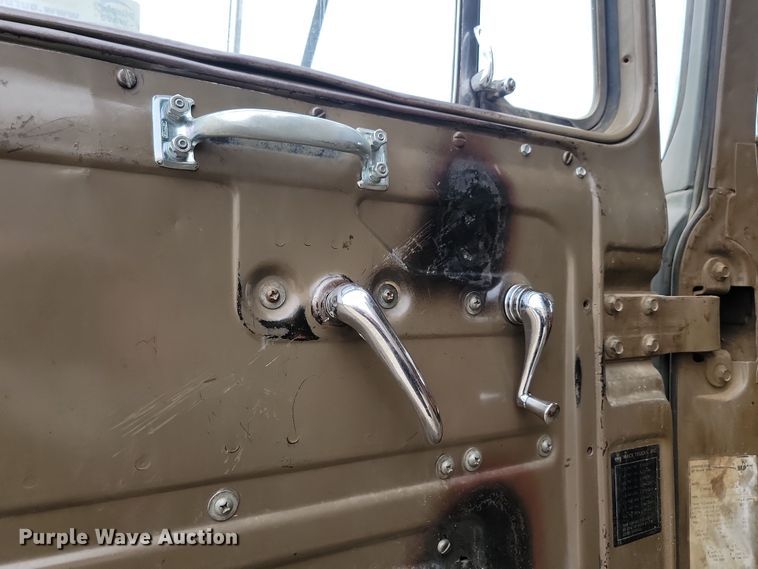 image for item KU9070 1981 Mack RD688S  dump truck