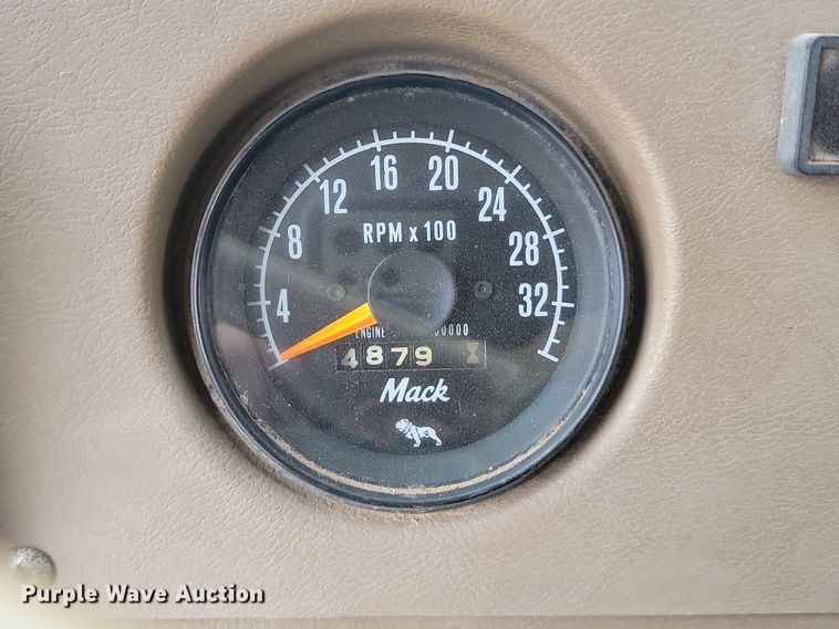 image for item KU9070 1981 Mack RD688S  dump truck