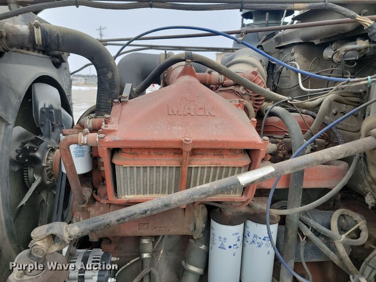 image for item KU9070 1981 Mack RD688S  dump truck