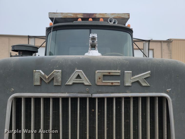image for item KU9070 1981 Mack RD688S  dump truck