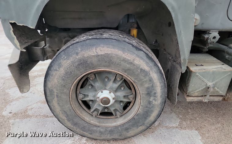 image for item KU9070 1981 Mack RD688S  dump truck