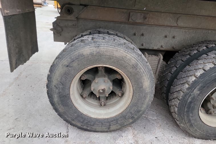 image for item KU9070 1981 Mack RD688S  dump truck