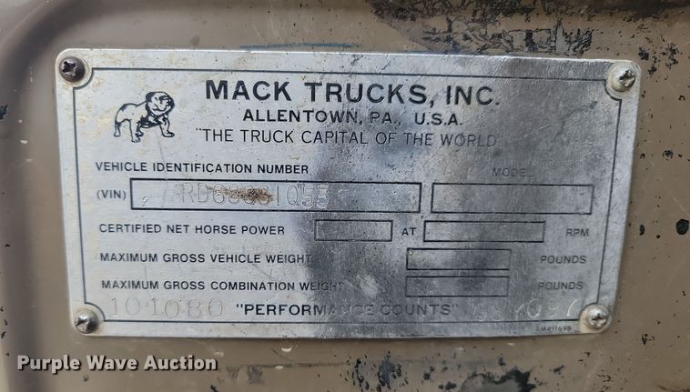 image for item KU9070 1981 Mack RD688S  dump truck
