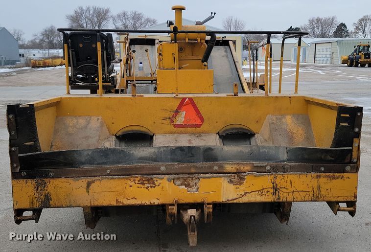 image for item KU9071 Etnyre  chip spreader