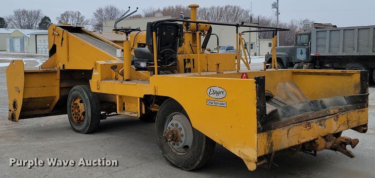 image for item KU9071 Etnyre  chip spreader