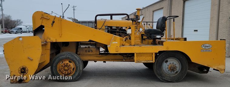 image for item KU9071 Etnyre  chip spreader