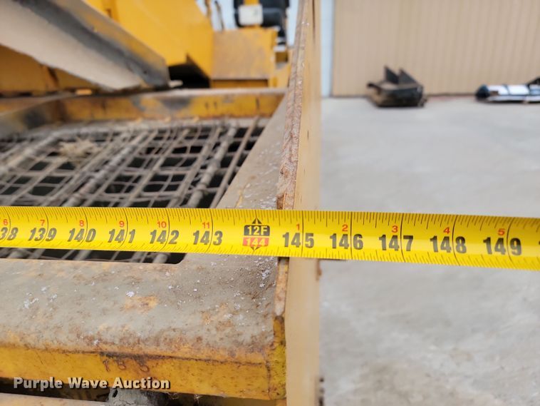 image for item KU9071 Etnyre  chip spreader