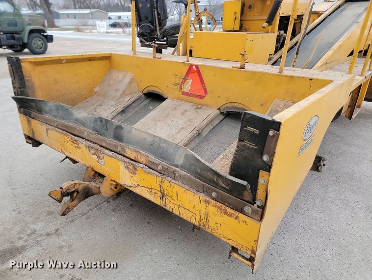 image for item KU9071 Etnyre  chip spreader