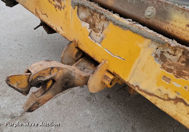 image for item KU9071 Etnyre  chip spreader