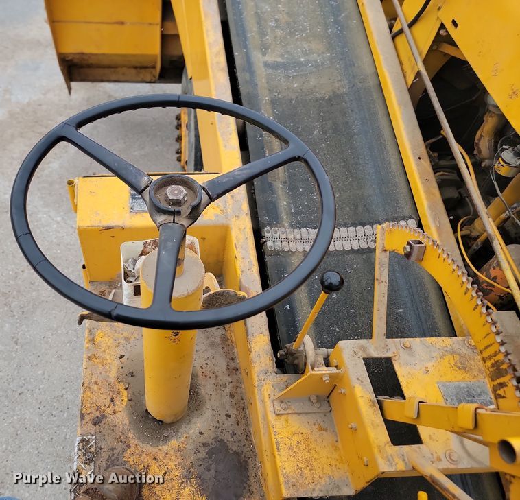 image for item KU9071 Etnyre  chip spreader