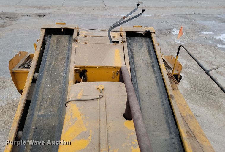 image for item KU9071 Etnyre  chip spreader