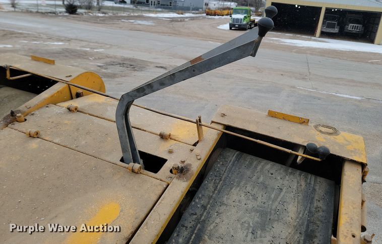 image for item KU9071 Etnyre  chip spreader