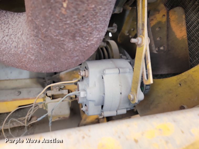 image for item KU9071 Etnyre  chip spreader