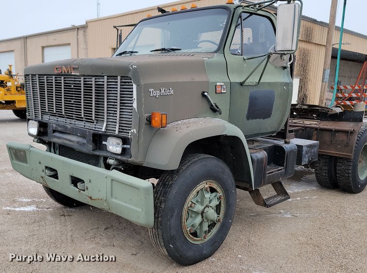 image for item KU9072 1984 GMC ME6500  semi truck