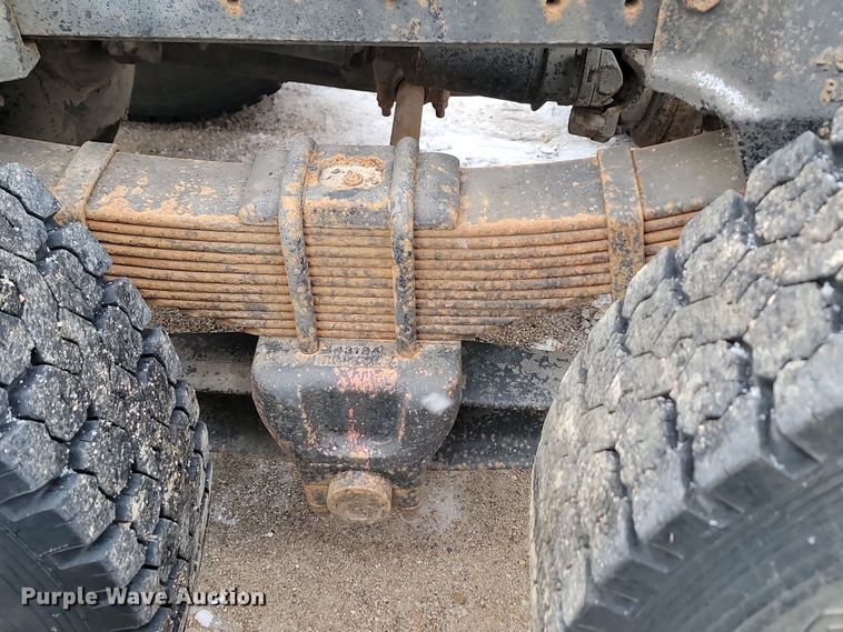 image for item KU9072 1984 GMC ME6500  semi truck