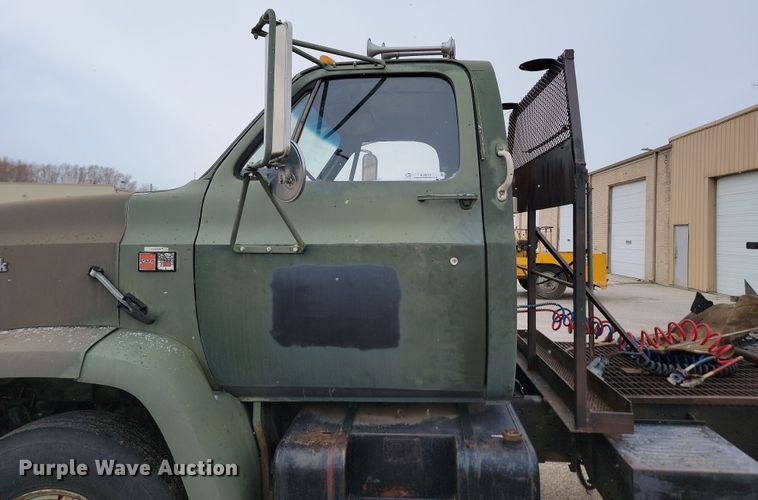 image for item KU9072 1984 GMC ME6500  semi truck