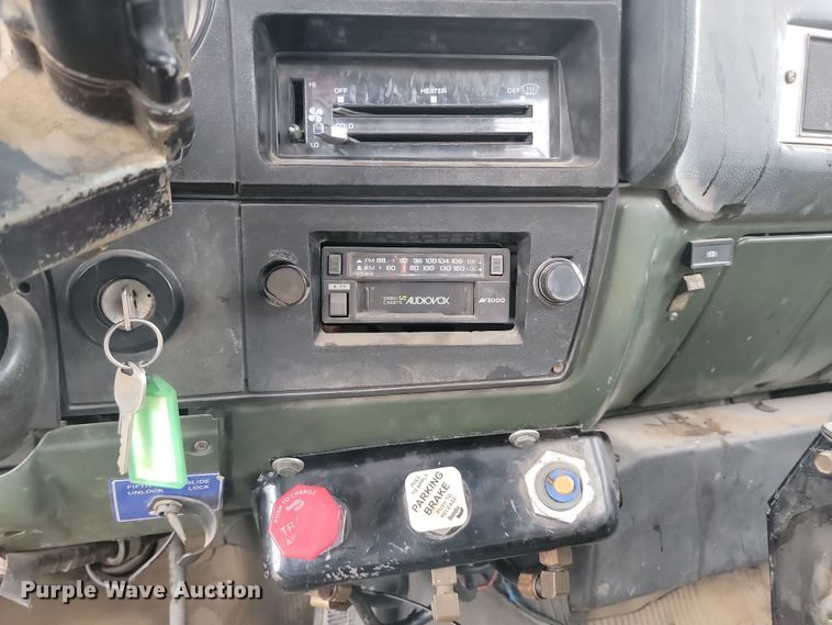 image for item KU9072 1984 GMC ME6500  semi truck