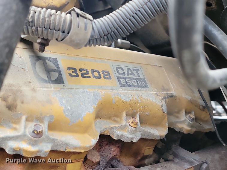 image for item KU9072 1984 GMC ME6500  semi truck