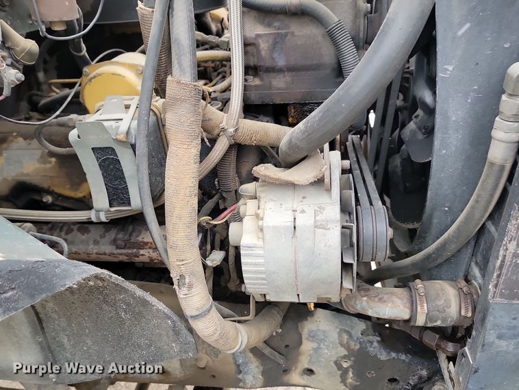 image for item KU9072 1984 GMC ME6500  semi truck