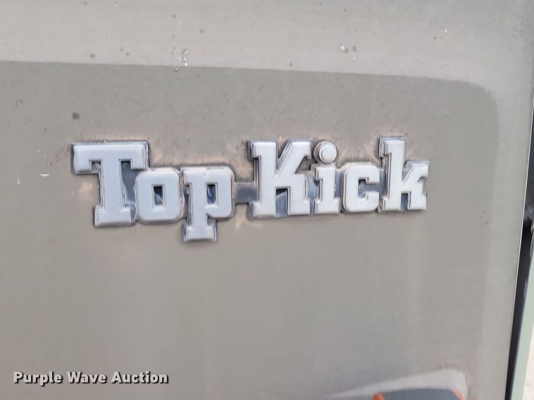 image for item KU9072 1984 GMC ME6500  semi truck