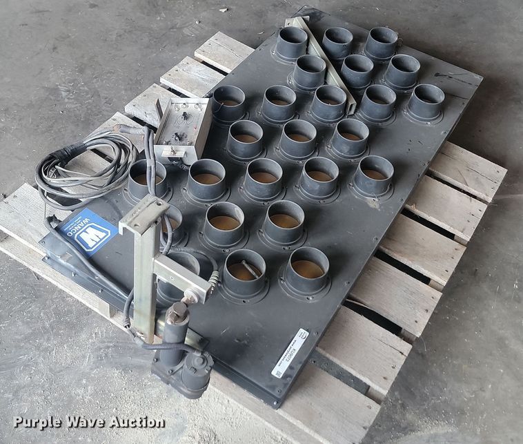 image for item KU9073 Arrow board